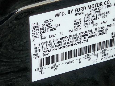 Used 2022 Ford Edge Titanium w/ Equipment Group 301A image 26