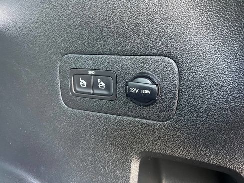 Used 2021 Hyundai Santa Fe SEL Premium image 28