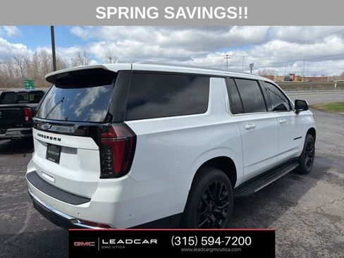 Used 2025 Chevrolet Suburban LS image 6