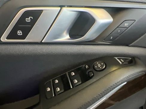 Used 2019 BMW X5 xDrive40i w/ Convenience Package AWD/4WD image 37
