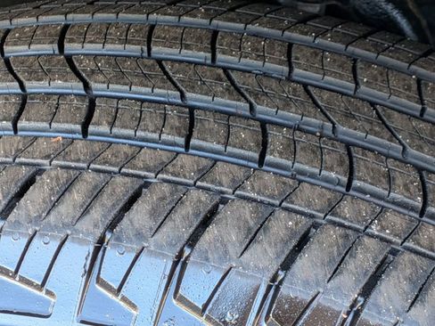 Certified 2024 Nissan Frontier SL w/ Technology Package image 11