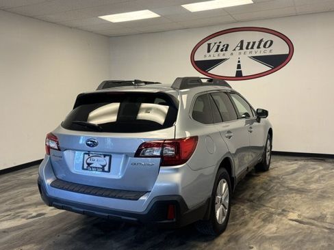 Used 2018 Subaru Outback 2.5i Premium AWD/4WD image 9
