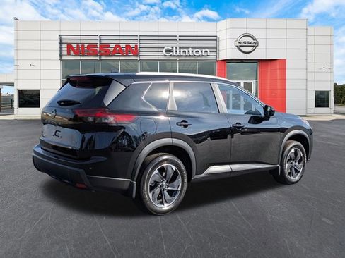 Certified 2024 Nissan Rogue SV w/ SV Premium Package image 7