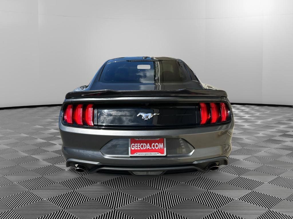 Used 2019 Ford Mustang Coupe RWD image 5