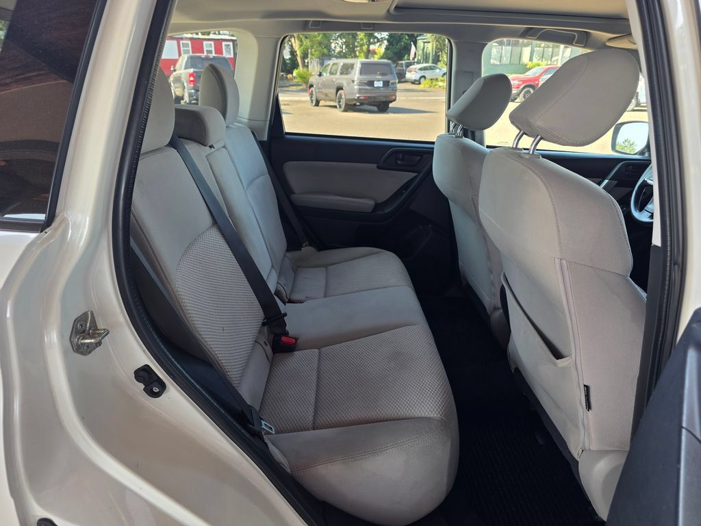 Used 2016 Subaru Forester 2.5i Premium AWD/4WD image 20