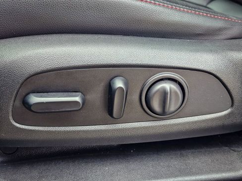 Used 2020 Chevrolet Blazer RS image 17