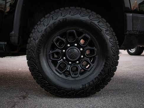 Used 2024 Chevrolet Silverado 2500 ZR2 w/ ZR2 Bison Edition image 13