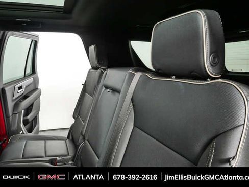 Used 2025 GMC Yukon Elevation AWD/4WD image 19