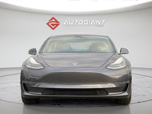 Used 2020 Tesla Model 3 Standard Range image 10