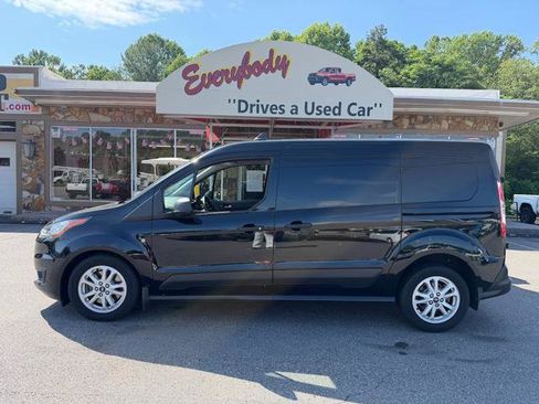 Used 2022 Ford Transit Connect XLT FWD image 2