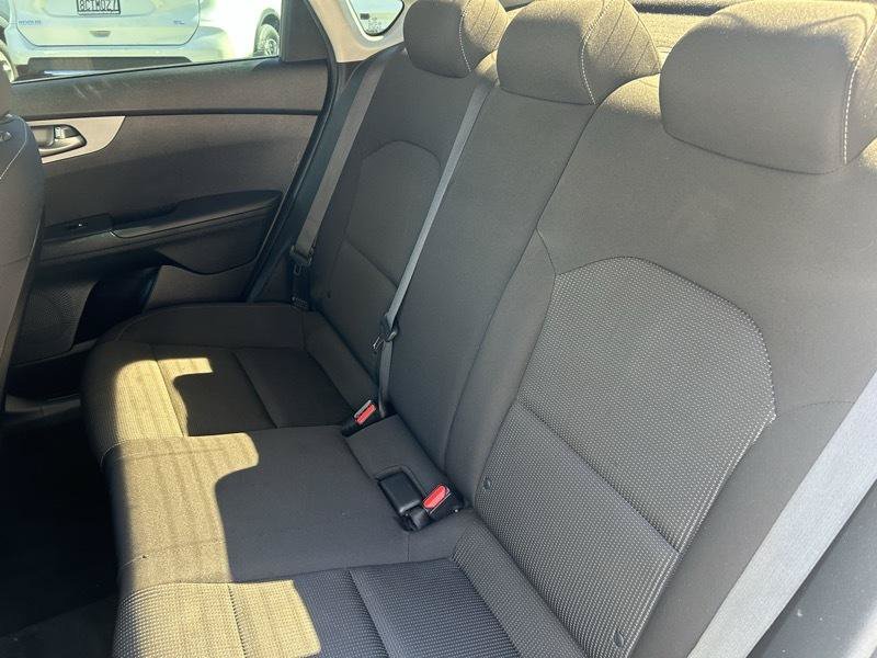 Used 2019 Kia Forte LXS FWD image 15