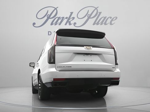 Used 2023 Cadillac Escalade Sport Platinum AWD/4WD image 13