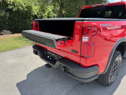 Used 2024 Chevrolet Silverado 1500 ZR2 w/ ZR2 Bison Edition image 4