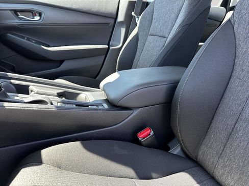 Certified 2025 Honda Accord LX image 18