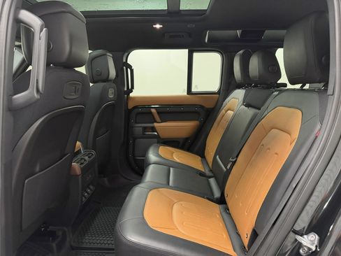 Used 2020 Land Rover Defender 110 X AWD/4WD image 16