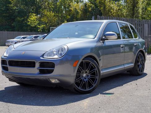 Used 2006 Porsche Cayenne AWD/4WD image 2