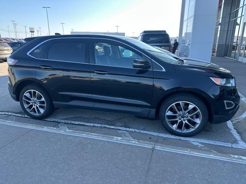 Used 2017 Ford Edge Titanium w/ Equipment Group 302A AWD/4WD image 3