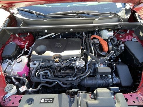 Used 2025 Toyota RAV4 XLE image 27