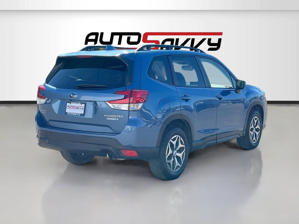 Used 2022 Subaru Forester Premium AWD/4WD image 7