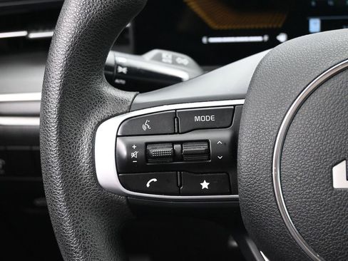 Used 2025 Kia K5 LXS image 14