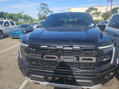 Used 2025 Ford F150 Raptor AWD/4WD image 4