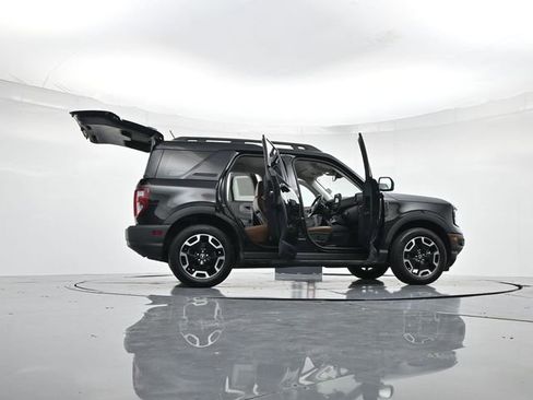 Used 2023 Ford Bronco Sport Outer Banks w/ Tech Package image 51