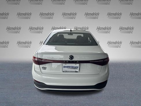 Used 2025 Volkswagen Jetta Sport FWD image 8