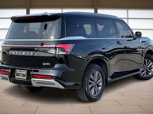 Certified 2025 INFINITI QX80 Pure image 2