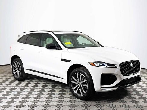 New 2026 Jaguar F-PACE R-Dynamic S image 3