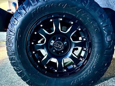 Used 2015 Jeep Wrangler Unlimited Sahara w/ Max Tow Package image 35