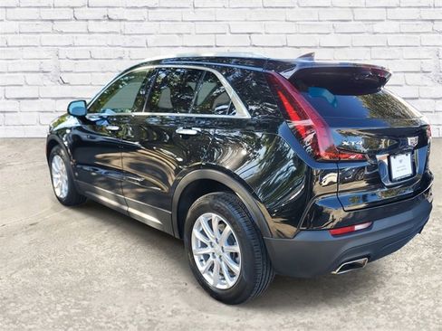 Certified 2023 Cadillac XT4 Luxury image 2