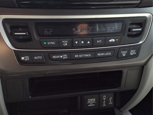 Certified 2018 Honda Pilot EX image 19