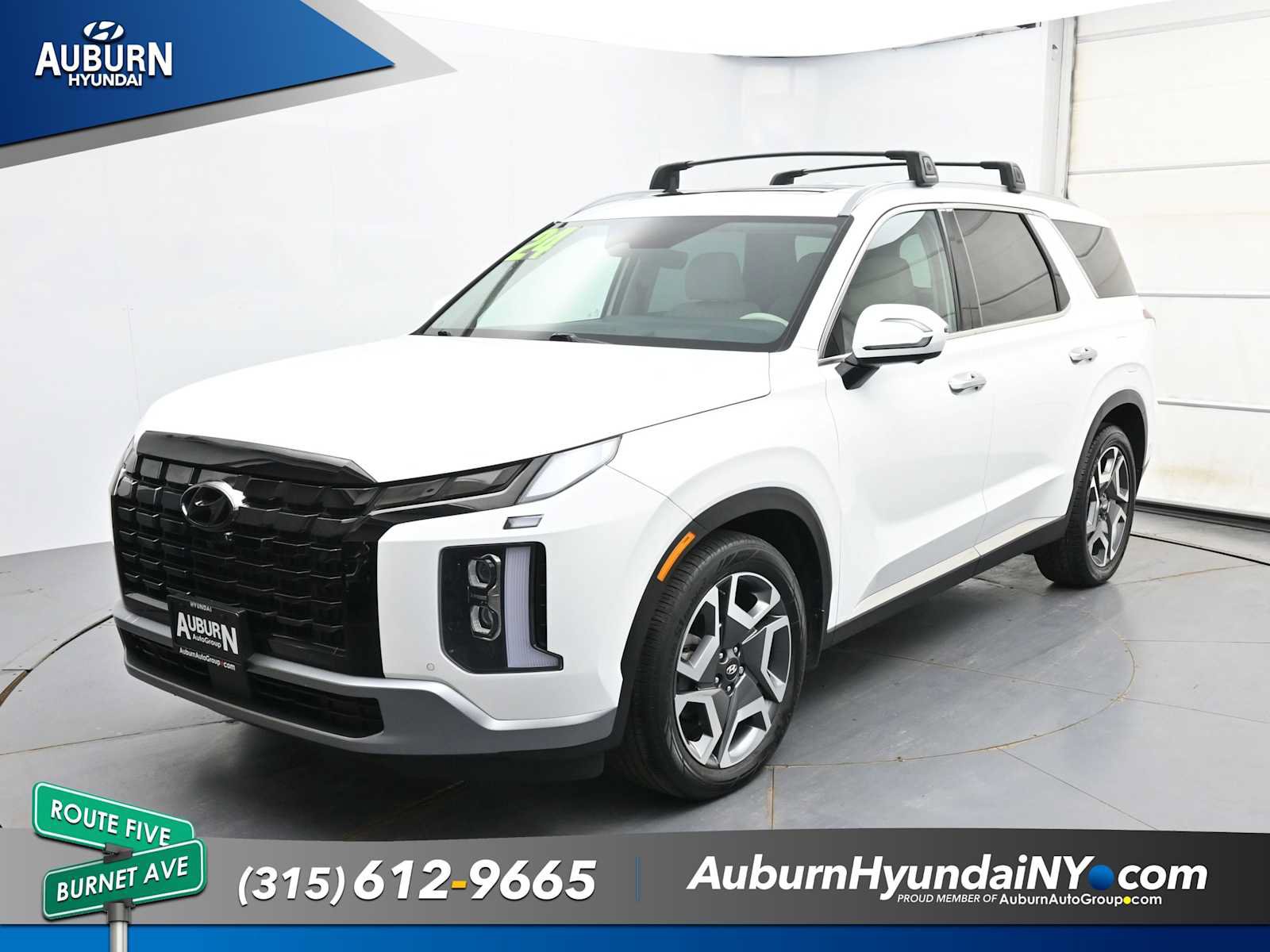 Certified 2024 Hyundai Palisade Limited AWD/4WD image 17