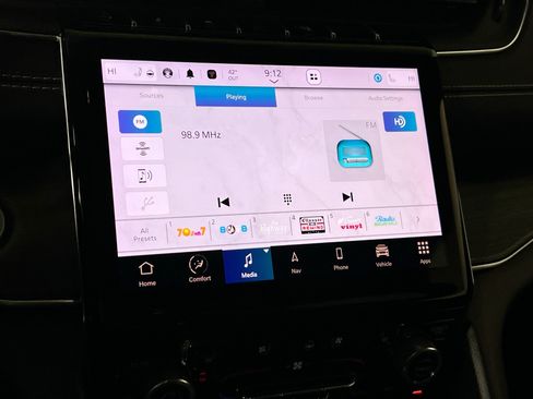 Used 2022 Jeep Grand Cherokee Overland image 15