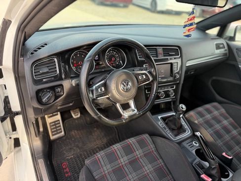 Used 2015 Volkswagen GTI S image 27
