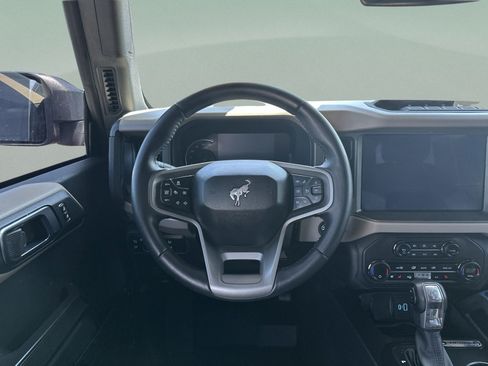 Used 2024 Ford Bronco Wildtrak AWD/4WD image 29