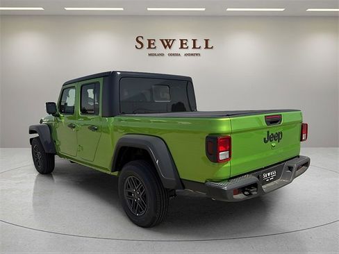 New 2025 Jeep Gladiator Sport image 3