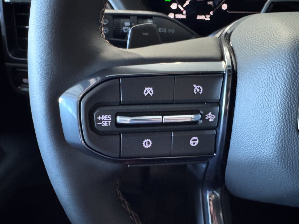 Certified 2026 GMC Yukon AT4 w/ AT4 Premium Plus Package AWD/4WD image 18