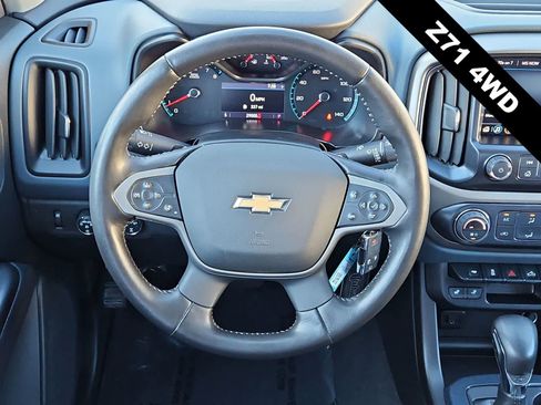 Used 2022 Chevrolet Colorado Z71 AWD/4WD image 19