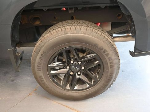 Used 2022 Chevrolet Silverado 1500 LT Trail Boss w/ Safety Package AWD/4WD image 15