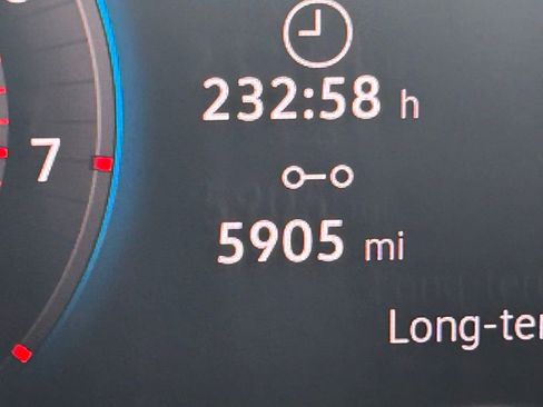 Used 2025 Volkswagen Tiguan S image 25