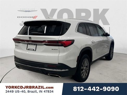 Used 2025 Buick Enclave Preferred image 5
