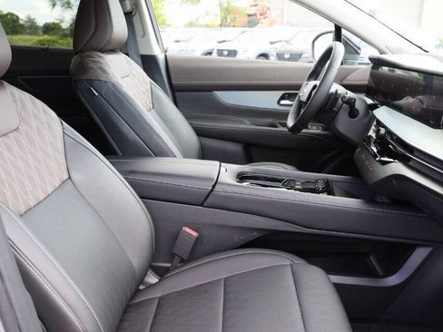 Used 2025 Nissan Murano Platinum w/ Cargo Package AWD/4WD image 15