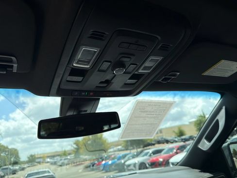 Used 2021 GMC Yukon SLT w/ SLT Premium Package RWD image 30