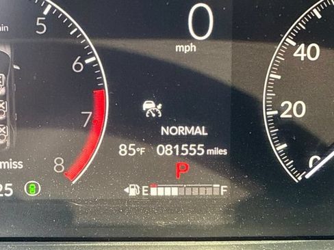 Used 2024 Honda Pilot Touring image 21