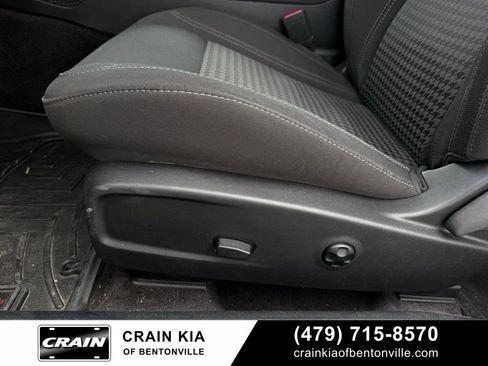 Used 2018 Dodge Challenger R/T w/ Performance Handling Group RWD image 11