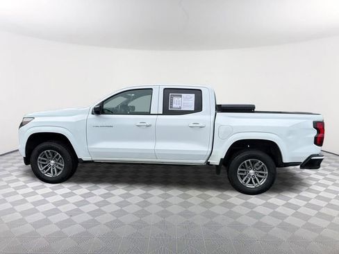 Used 2025 Chevrolet Colorado LT RWD image 8