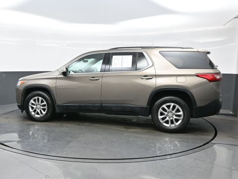 Used 2020 Chevrolet Traverse LT image 3