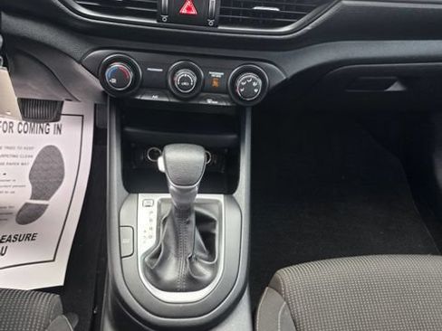 Used 2020 Kia Forte LXS FWD image 16