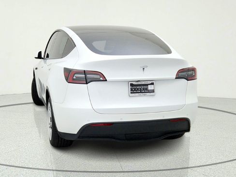 Used 2022 Tesla Model Y Long Range AWD/4WD image 13